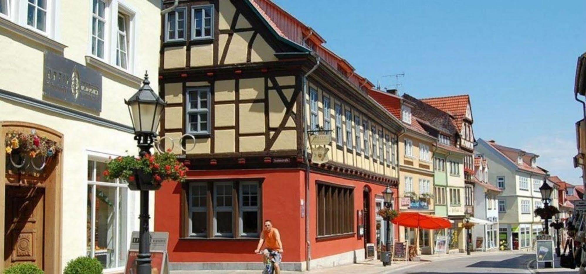 Muehlhaeuser Hof Und Stadtmauer Muhlhausen Bagian luar foto